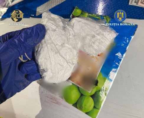 Un bărbat, de 25 de ani, a fost prins cu 100 de grame de cocaină, în apropierea unui liceu din Constanța! Video