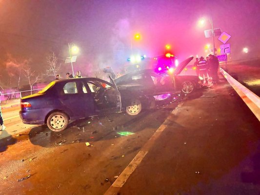 Accident pe podul de la Năvodari. Una din mașinile implicate e din Ucraina. Video