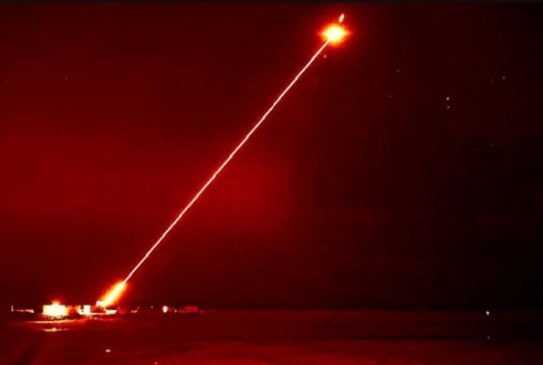 Armata SUA a doborât din greșeală, cu o armă laser, o dronă guvernamentală