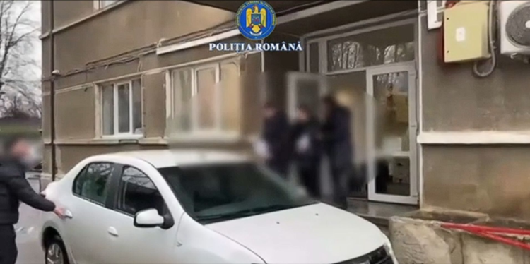  Patroana unui cunoscut restaurant a fost săltată de polițiști pentru înșelăciune