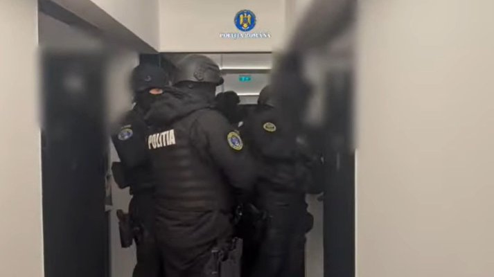 Descinderi de amploare în mai multe județe, într-un dosar cu infracțiunii de înșelăciune în domeniul pariurilor sportive. Video