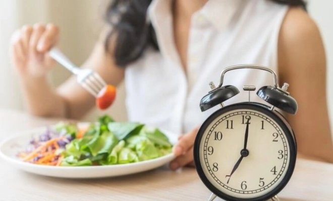 Mit sau realitate? Studiul care pune la îndoială beneficiile postului intermitent