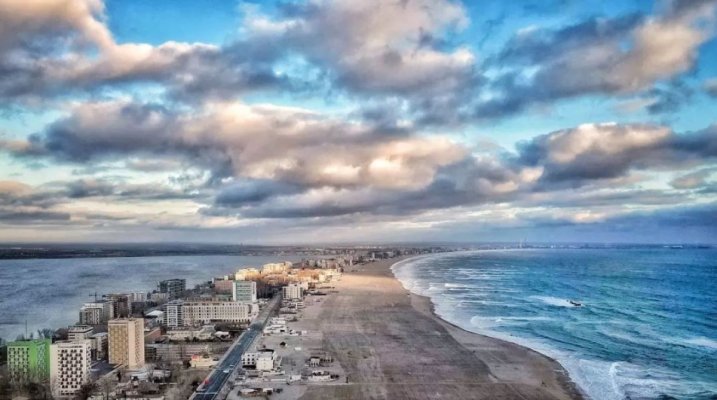 ONG-urile constănțene cer stoparea tunurilor imobiliare pe taluzul cuprins între plajele 3 Papuci și Aloha