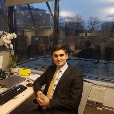 Cine este specialistul fără studii în domeniul naval pe care l-a uitat Dumnezeu în conducerea Portului Constanța!  