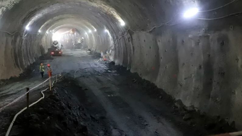 Cel mai lung tunel rutier din Romania, tot mai aproape de final: Cand ar putea fi gata