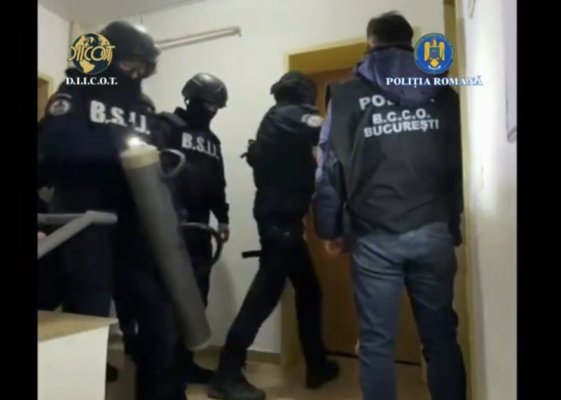  Percheziții la CLUB the Buddhist din Capitală. Acuzații de trafic de persoane, spălare de bani, proxenetism. Video