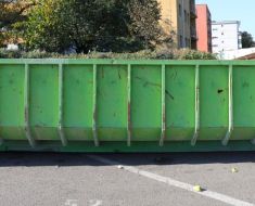 Containere speciale pentru deșeuri voluminoase, amplasate temporar în cartierele Brătianu și Palas