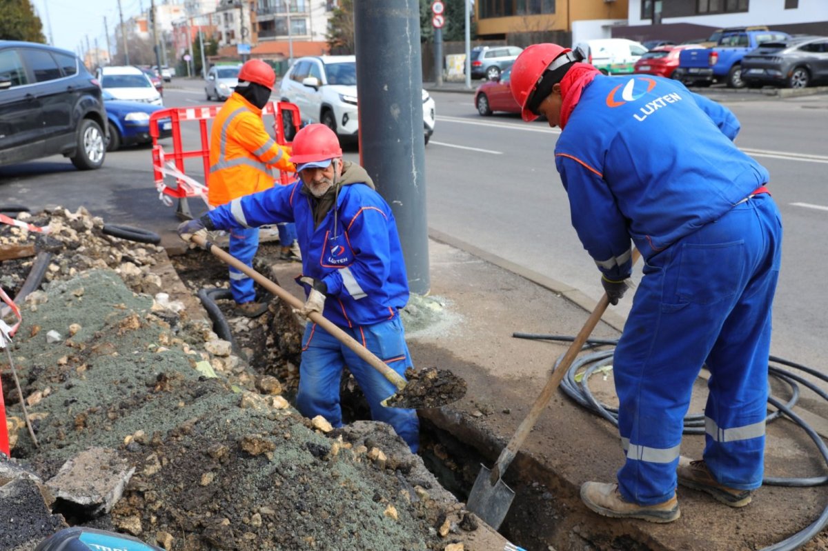 Se modernizeaza sistemul de iluminat public pe mai multe tronsoane importante din Constanta