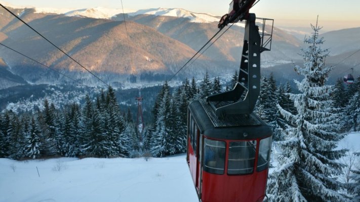 Telecabina din Sinaia a fost oprită, din cauza vântului puternic
