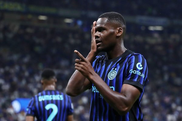 Fotbal: Ange-Yoan Bonny de la Inter Milano a ales să joace pentru Cote d'Ivoire