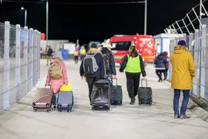 Cu ochii pe imigranti... Politistii de la BCCO si Imigrari au descins in Mamaia! Cu ochii pe imigranti... Politistii de la BCCO si Imigrari au descins in Mamaia!
