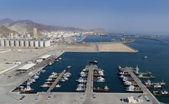 Operaţiunile de încărcare a petrolului au fost reluate în portul Fujairah din EAU