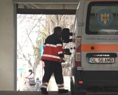 Revoltător! Un bărbat a murit, după ce a fost transferat timp de 16 ore între două spitale