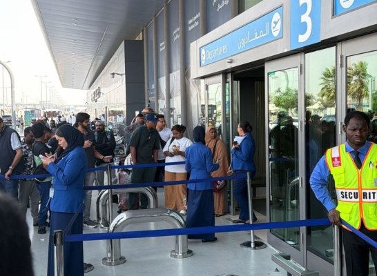 Abandon în Dubai: Statul român își lasă cetățenii să se descurce singuri... printre rachete 