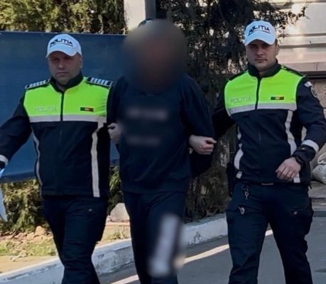 Un bărbat din Năvodari a fost prins de polițiști conducând fără permis și beat la volan