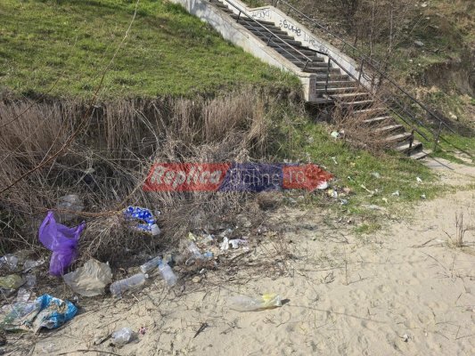 Cum a devenit plaja din Faleză Nord groapa de gunoi a cartierului: realitatea dincolo de valurile mării și apusuri spectaculoase! Video