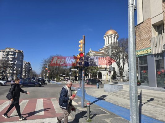 Sens unic sau...nonsens ? Semaforul de pe Bd. Tomis a devenit un monument al nostalgiei constănțene. Video