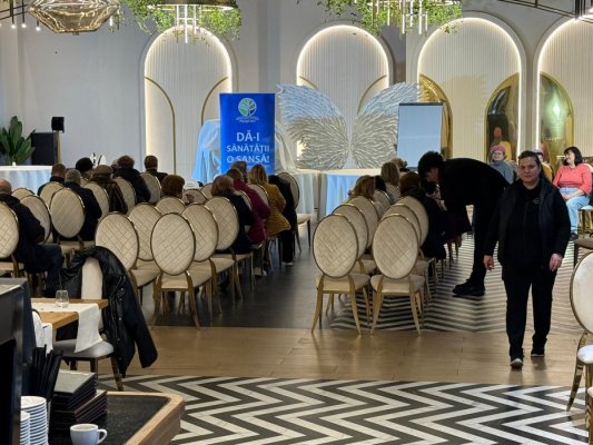 Țeparii cu pelerinele, luați la puricat de Horia Constantinescu, după ce au înșelat alți pensionari. Video