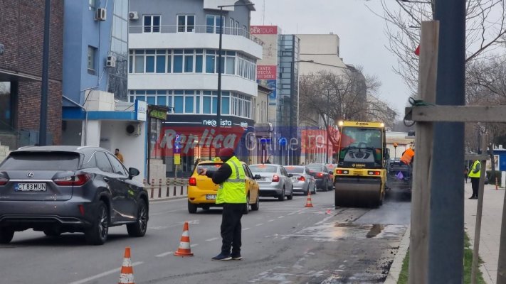Olimpiadă de înjurături pe strada Mircea cel Bătrân, după ce o serie de lucrări au făcut traficul un calvar. Video