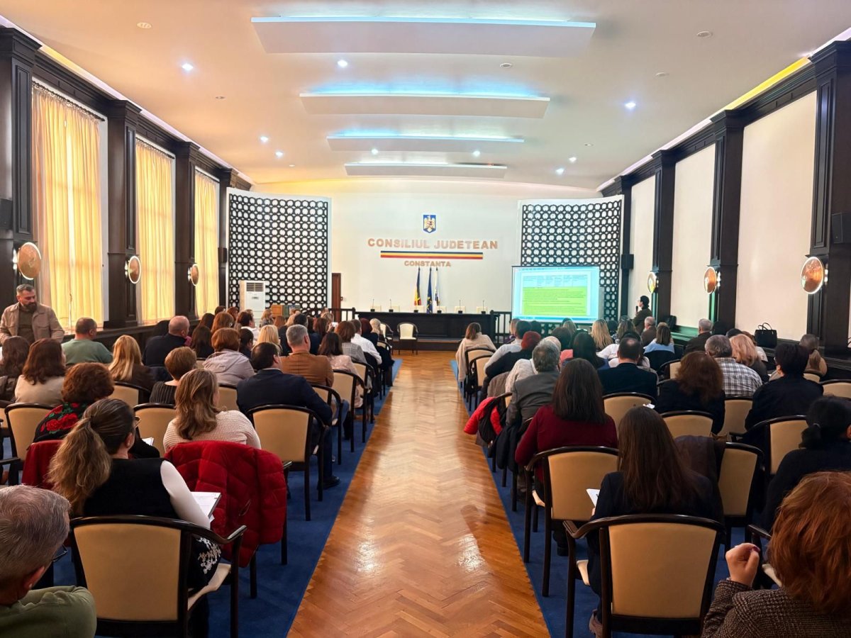 Peste 1300 de constanteni vor ramane someri in urma aplicarii Ordonantei privind reforma administratiei publice Peste 1300 de constanteni vor ramane someri in urma aplicarii Ordonantei privind reforma administratiei publice