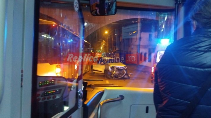 Accident rutier, pe strada Mihai Viteazu, în apropiere de Tomis Mall. Video