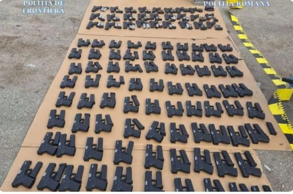 Arsenal găsit la vama Calafat: un camion cu peste 100 de pistoale se îndrepta spre Germania 