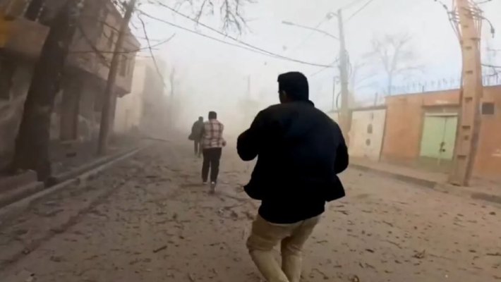 Sute de persoane părăsesc Iranul prin Azerbaidjan din cauza războiului
