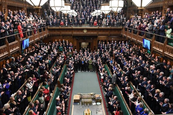 Parlamentarii britanici au votat împotriva interzicerii rețelelor sociale pentru copiii sub 16 ani