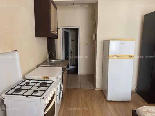 În Constanța, cea mai ieftină chirie este în centru, nu la periferie! Vezi cum arată interiorul unei garsoniere