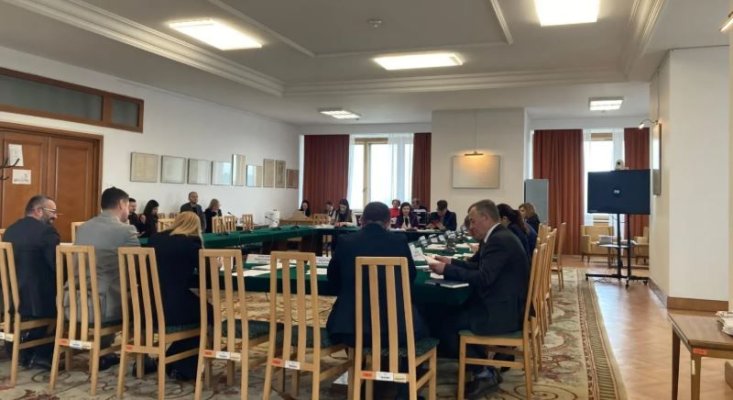 Proiectul care reduce diurnele magistraților a primit aviz favorabil în Comisia Juridică a Senatului