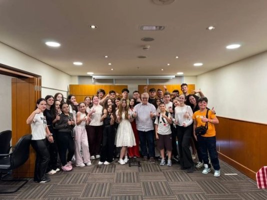 MAE, despre grupul de elevi blocat în Dubai: Sunt în siguranță. Sunt o prioritate