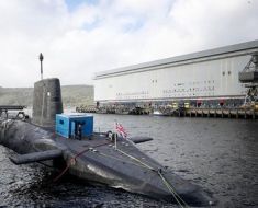 Româncă arestată, după ce a încercat să intre în baza de submarine nucleare Faslane, însoțită de un iranian