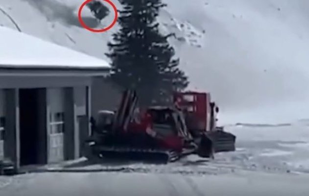 O gondolă s-a prăbușit, într-o stațiune de schi din Elveția. O femeie a murit pe loc. Video