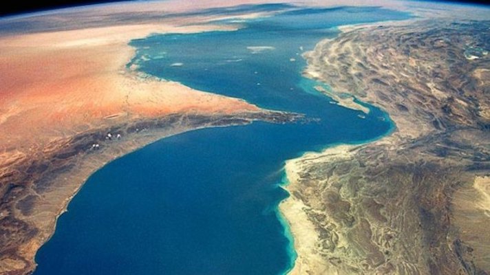 Iranul este dispus să deschidă Strâmtoarea Ormuz. Condițiile puse de Teheran