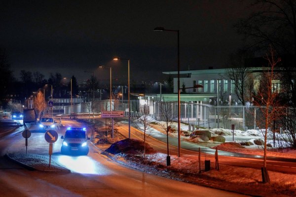 Explozie puternică la ambasada SUA din Oslo: ce se știe până acum despre autori