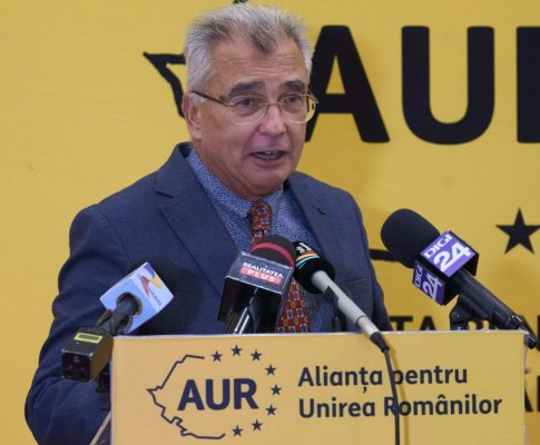 Petrișor Peiu: În Parlament toată scena politică este acaparată de cearta simulată dintre PSD și PNL  