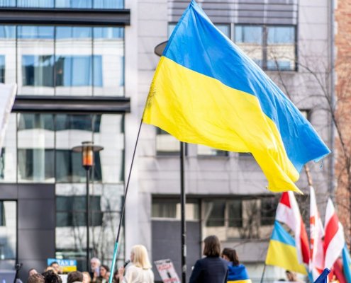 O nouă lege a cetăţeniei în Ucraina exclude România de pe lista statelor acceptate pentru dublă cetăţenie