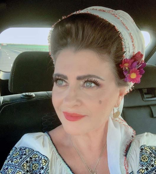 Steliana Sima, declaratii in lacrimi, dupa ce si-a pierdut tatal. Mama ei este in continuare in stare de soc
