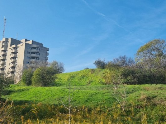 Case, terenuri și apartamente... bunuri din Constanța vândute de ANAF pe noul site de licitații