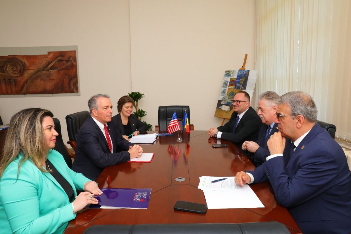 Vergil Chitac s-a intalnit cu Ambasadorul SUA in Romania, Darryl Nirenberg