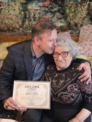 Bunica primarului orașului Hârșova, Viorel Ionescu, a fost premiată cu ocazia împlinirii vârstei de 100 de ani!
