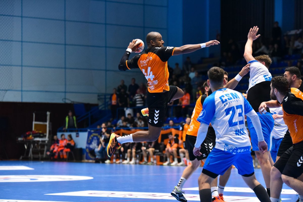 Handbalistul Anderson Mollina Da Silva a semnat cu CSM Constanta! Handbalistul Anderson Mollina Da Silva a semnat cu CSM Constanta!