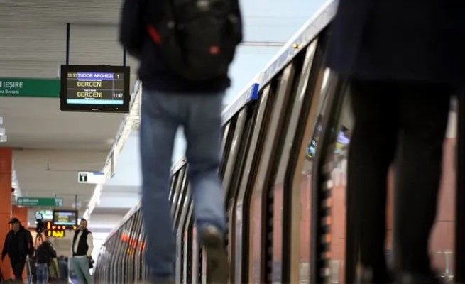 Bucureștenii cer să nu fie majorat prețul biletului la metrou. Petiția, semnată de peste 10.000 de oameni