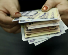 Legea transparenței salariale va obliga companiile să despăgubească angajații pentru diferențele de remunerare