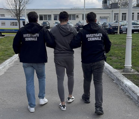 Mascații au capturat un proxenet care a furat un seif dintr-un fast food din Tomis 3! Video