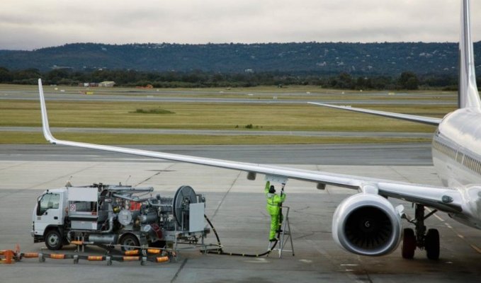Alertă de colaps în aviația europeană: criza kerosenului scumpește biletele și golește aeroporturile