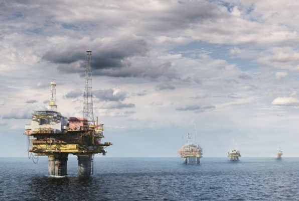 Trump critică din nou politica energetică a Marii Britanii şi cere exploatarea petrolului din Marea Nordului