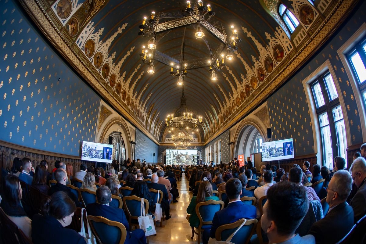 TILIA &ndash; Summitul Oraselor din Romania a reunit la Iasi peste 900 de participanti fizic si online, intr-o dezbatere despre viitorul oraselor