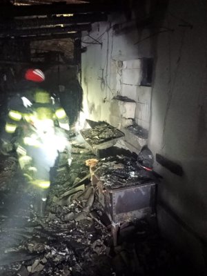 Incendiu la anexa unei locuințe din municipiul Tulcea 
