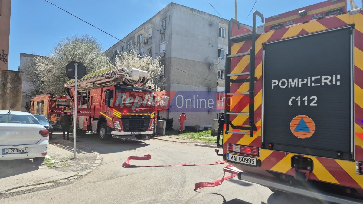 Un apartament din zona CET s-a facut scrum! Zeci de locatari s-au autoevacuat. Video